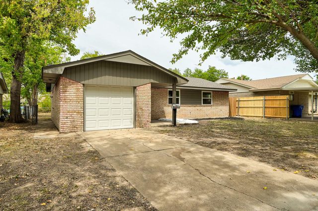 1407 Lakecrest Drive, Norman: photo 4
